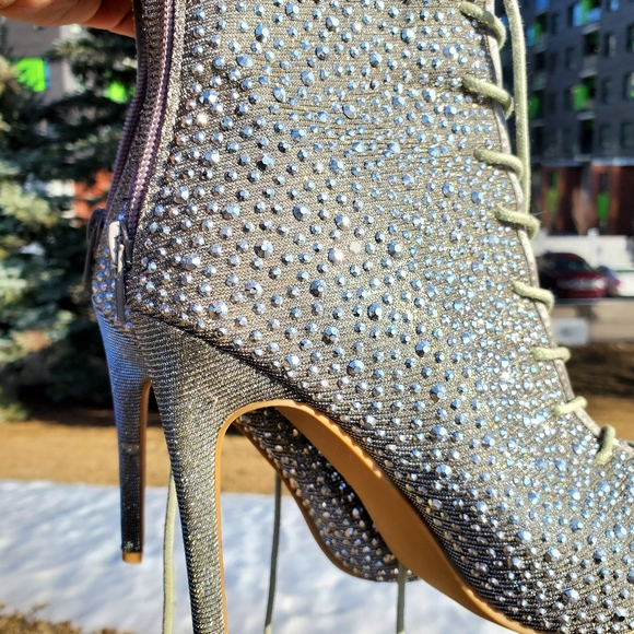 Rhinestone strap up heels - Picture 10 of 14